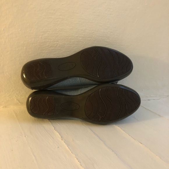 Soft Style Hush Puppies Denise Slip-on Loafer - Picture 5 of 6